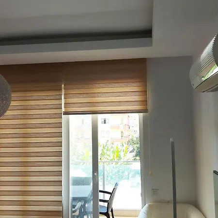 Queen Alanya 1+1 Fully Equipped Apartment דירה אלאניה